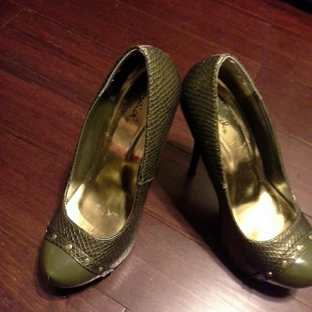 Shoes